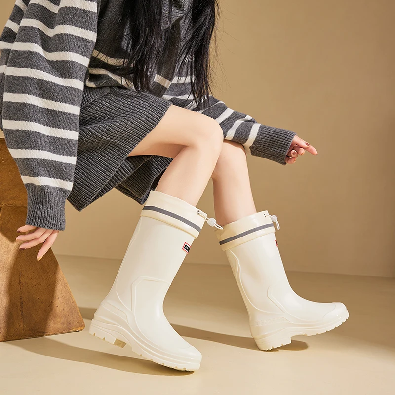 YL190 Customized Color Comfortable Non-slip Outdoor Waterproof Women's PVC Rain Boots for Ladies