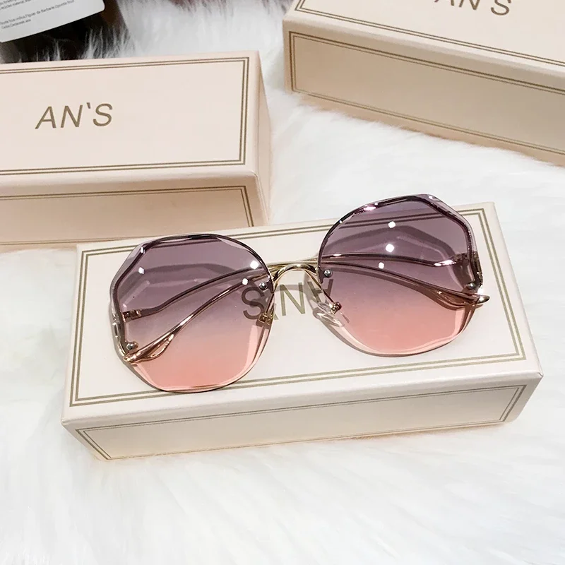 NEW Oversized Rimless Luxury Sunglasses Gradient Lens Vintage Women Fashion 2020 NEW Oversized Rimless Luxury Sunglasses Gradient Lens Vintage Women Fashion 2020