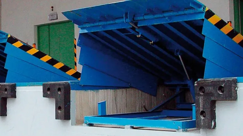 Platform Installation Boarding Bridge Forklift Ramp Adjustment Plate ...