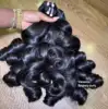 rebondissant bouclé