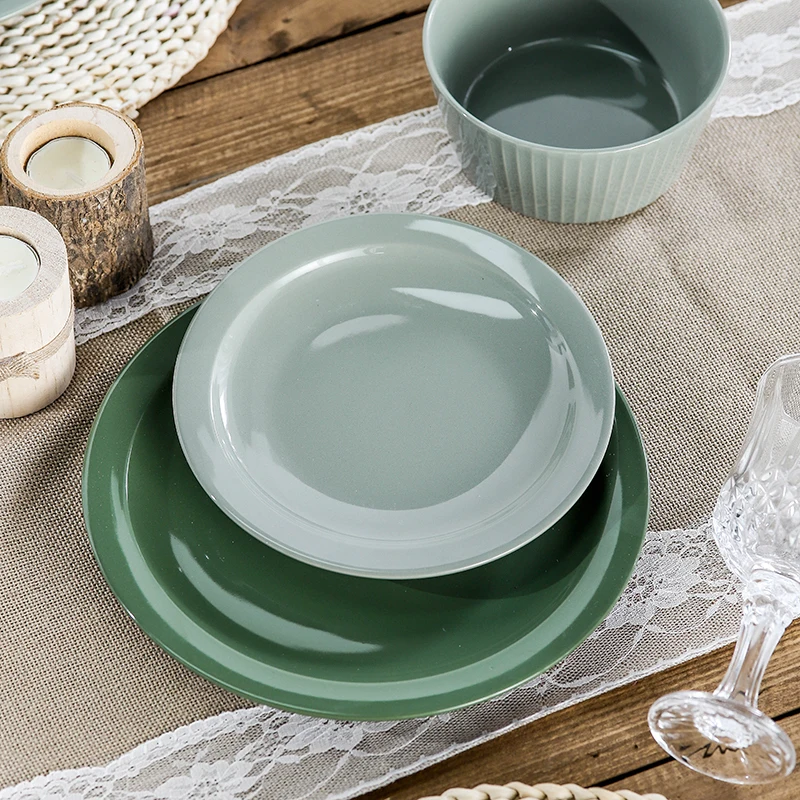 Wholesale Durable Porcelain Wedding Plate Dishes Glossy Green Glazed Ceramic Dinner Plates For Restaurant