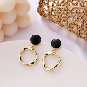 Mosquito Coil-Shaped Ear Clip, Korean Dongdaemun Fashion Irregular Round Ring Ear Ring, Popular Simple Ear Clip for No Piercing