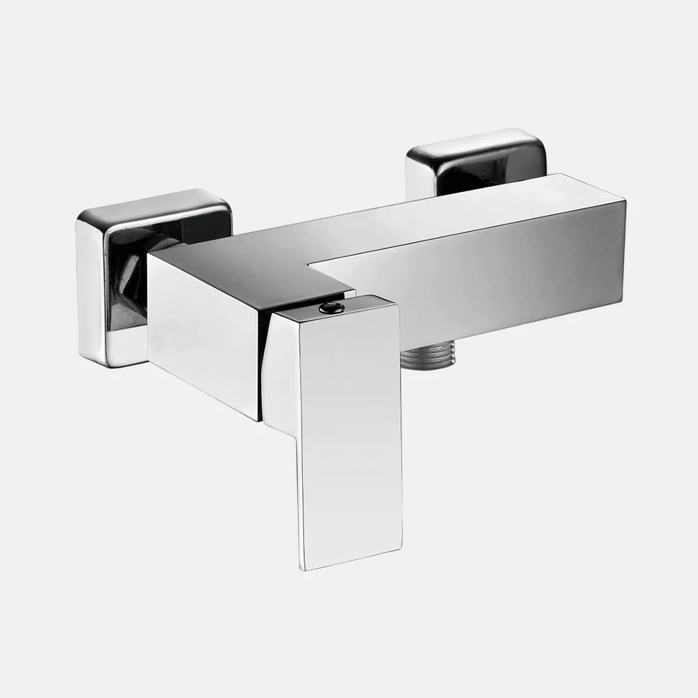 brass bathtub faucet