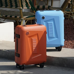 Fashion 20 24 28 Inch 3 PCS PP Hot Selling Carry on Luggage Travelling Bags and Suitcases Unisex Spinner Wheeled Luggage