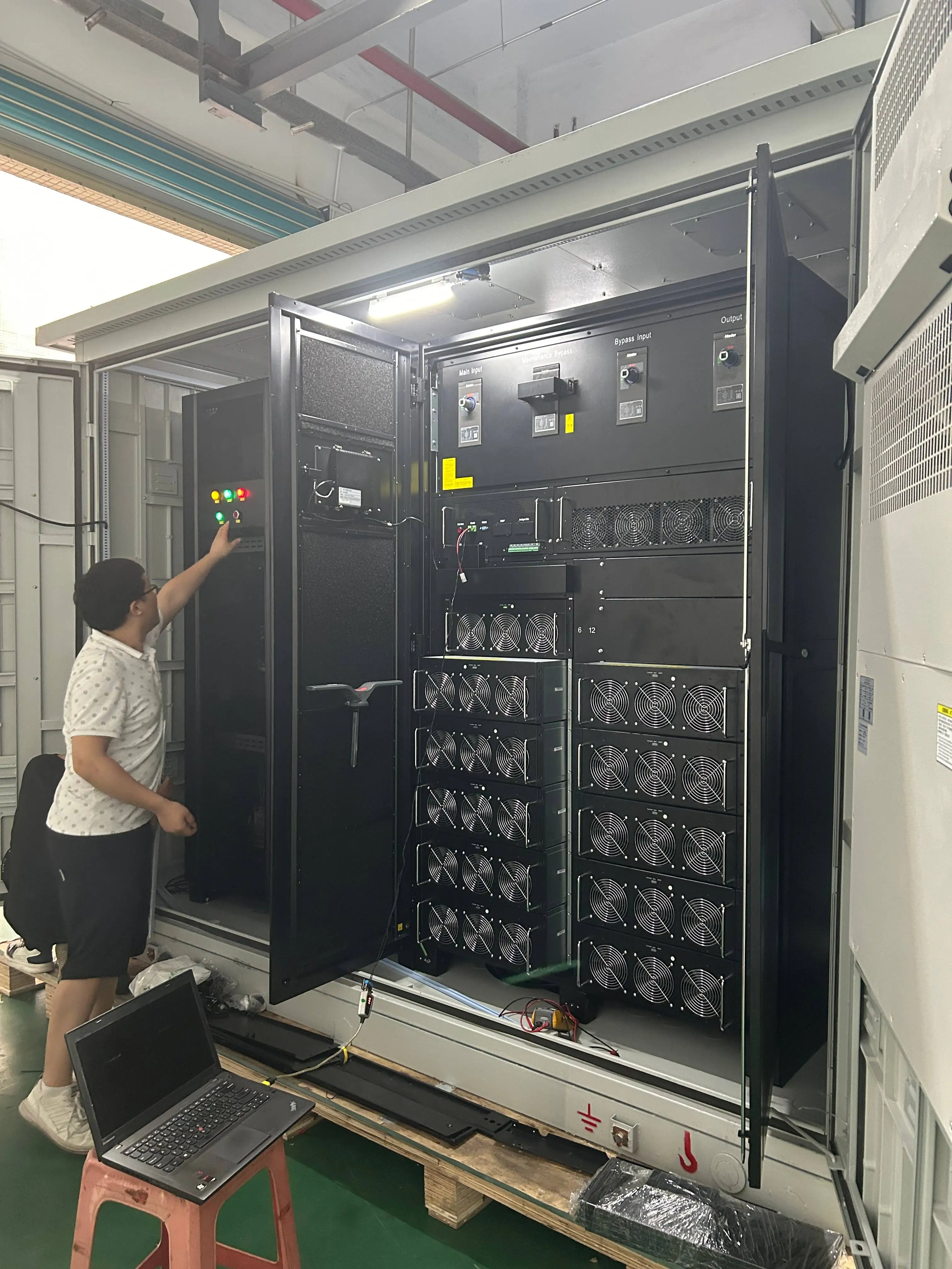 High Capacity UPS 400kva/600kva 3 Phase 480V Price Power Backup Uninterrupted Power Supply Ups 480kw Ups for Server