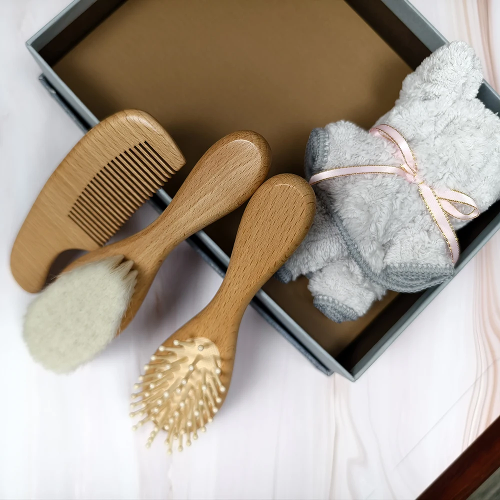 Eco Friendly Hot Sales Customize LOGO Baby's Brush and Comb Soft Wool Bristles Hair Care Set for Baby