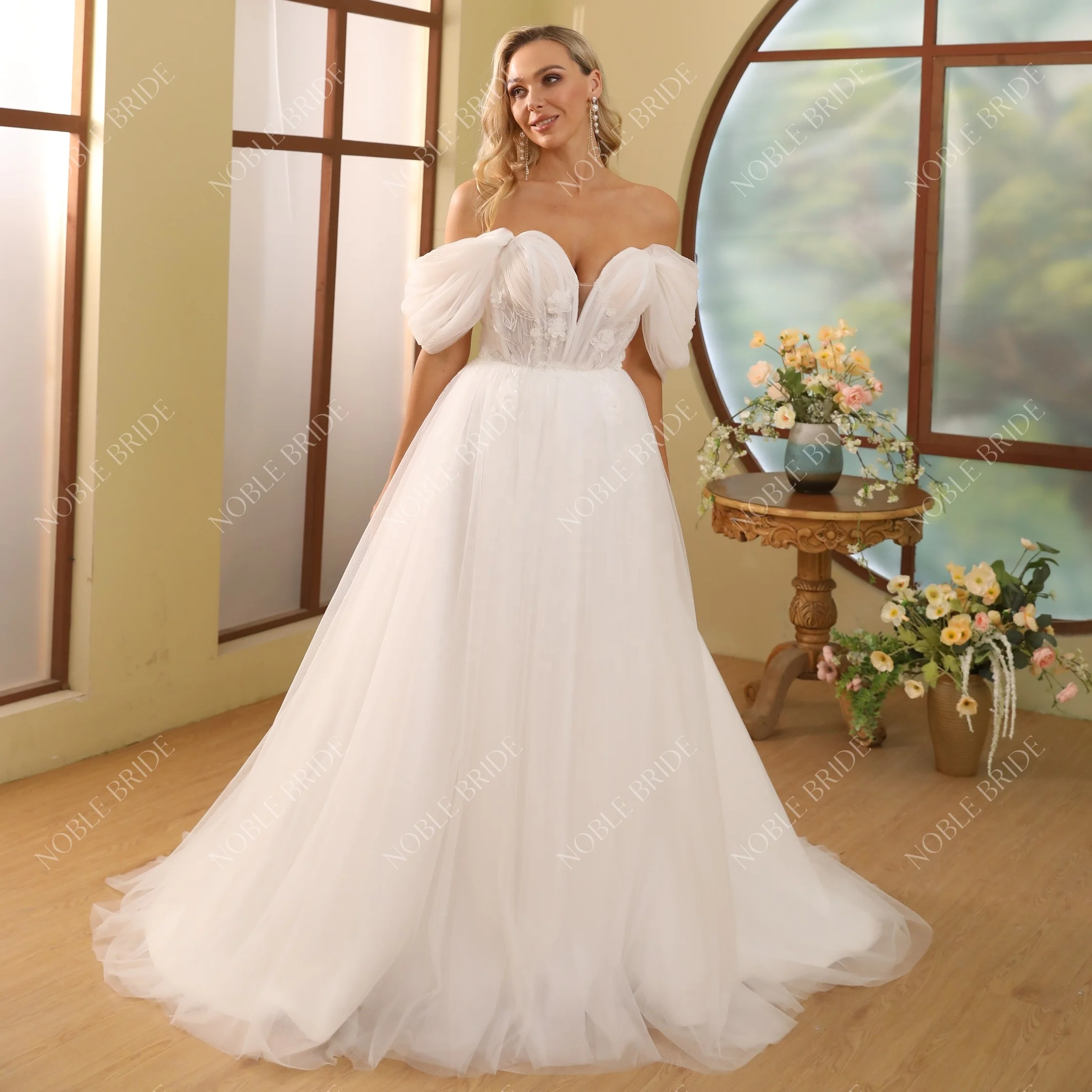 Noble Bride Wholesale Factory Latest Designer 3D Flower Ruched Bodice  Wedding Dress Bridal Gown