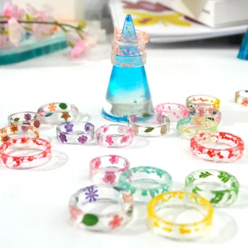 DM092 4 Style Resin Rings Transparent Colorful New Design For Women Personalized Fashion Acrylic Finger Ring