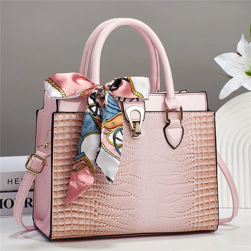 2024 Wholesale Custom Alligator Women Tote Bag Pu Leather Female   H5f8bde6e67434723b71c5f83b1be974fy 