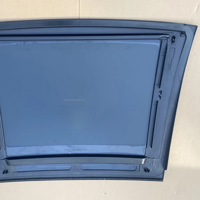 Direct Factory Sunroof Auto OEM Factory Glass Car Parts  for Audi A3 2014