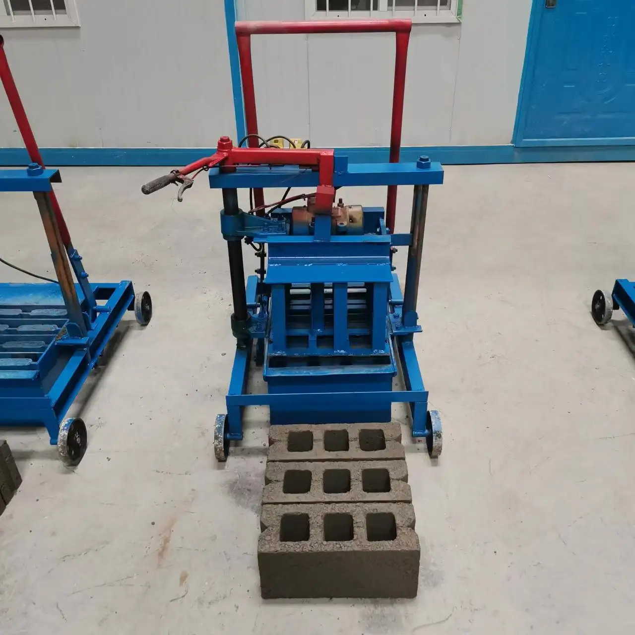 Mobile diesel brick making machine, semi-automatic