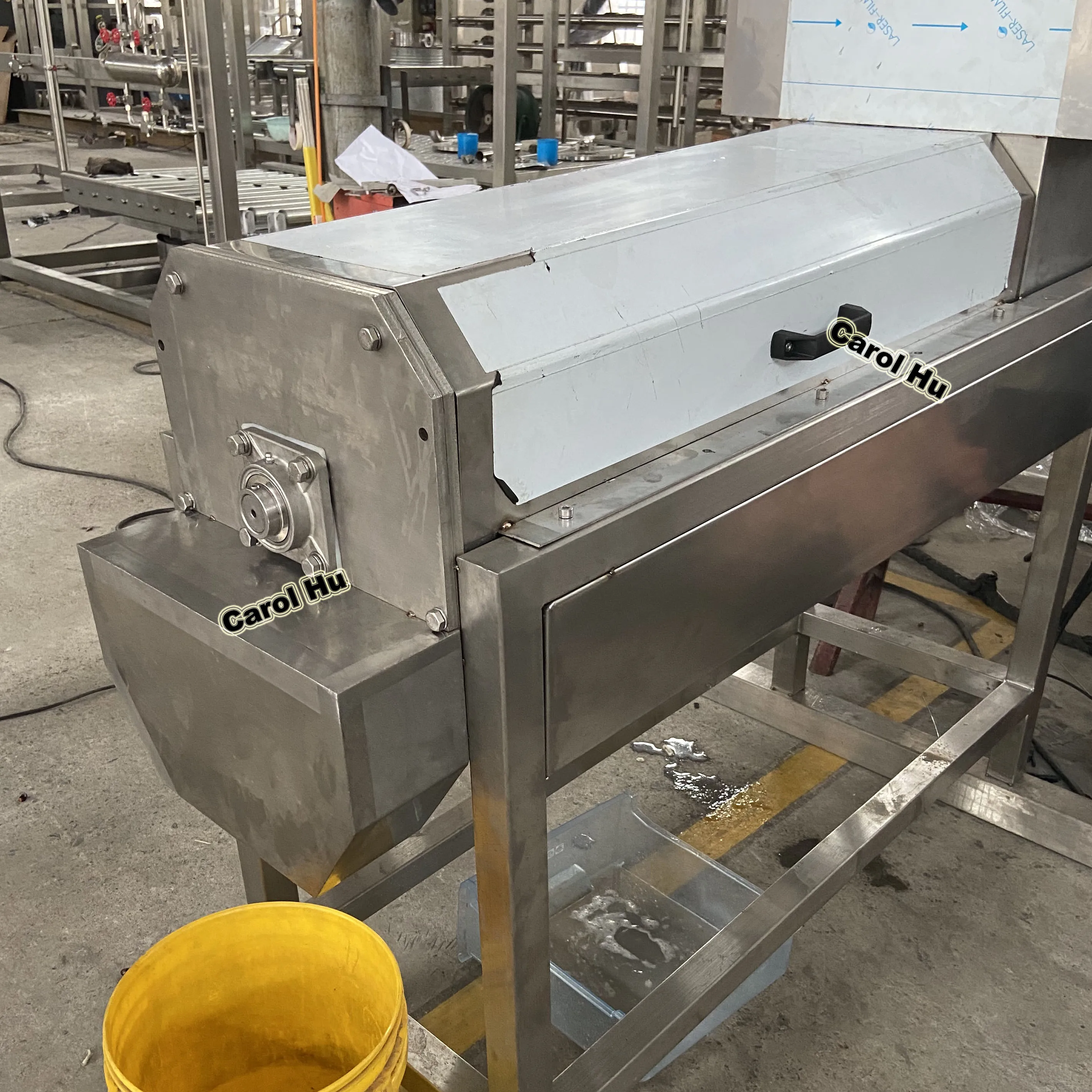 Small Fresh Litchi Skin Lychee Peeling and Pitting Machine 500KG Per Hour