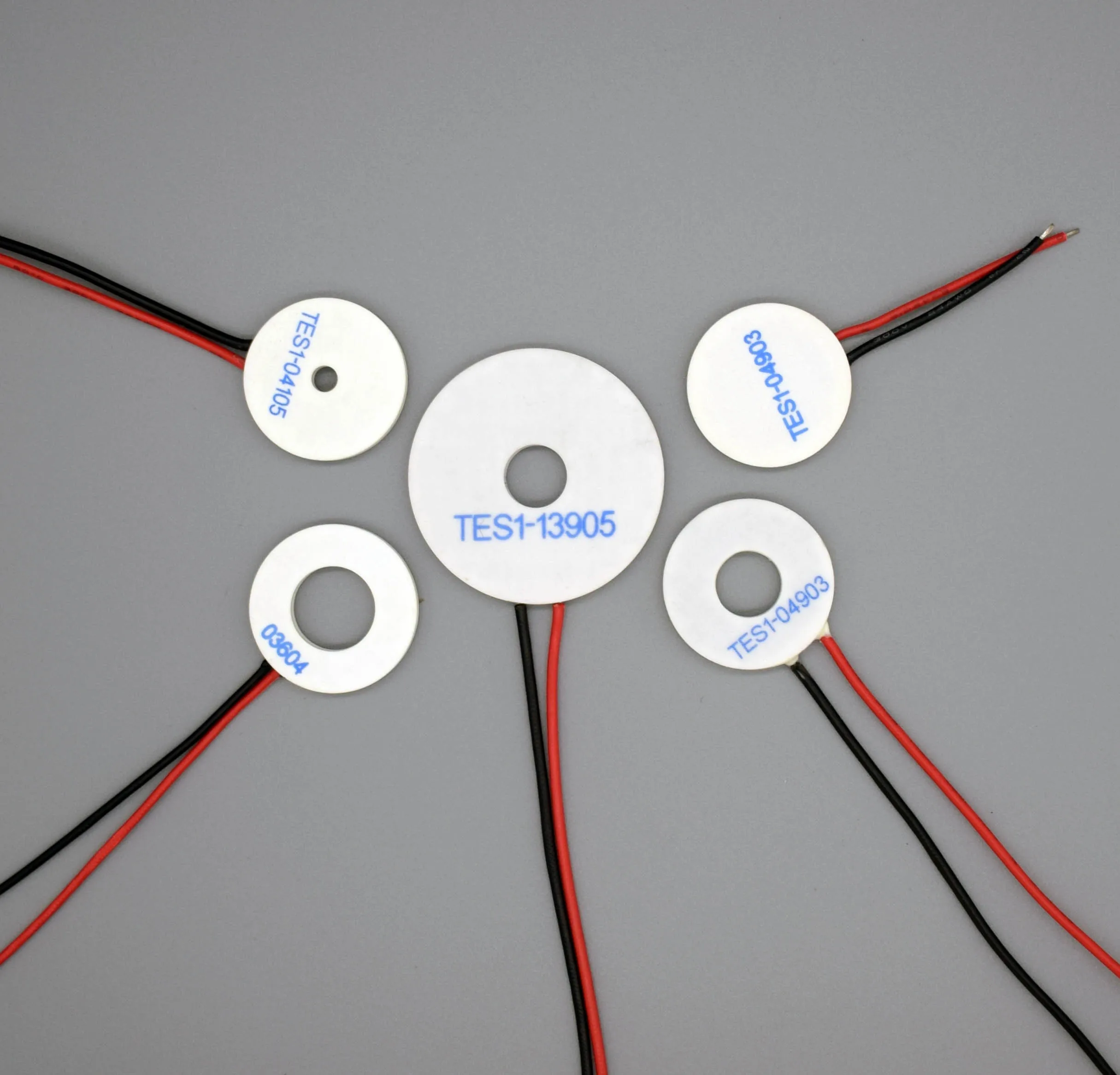 Термоэлектрический элемент пельтья с охлаждения tec1-24106