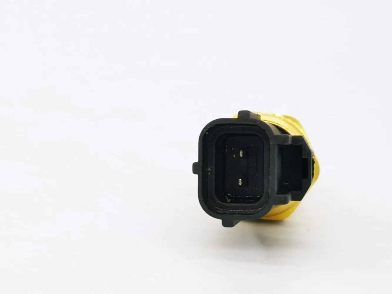 Water Coolant Temperature Sensor 8980238830 for ISUZU Truck
