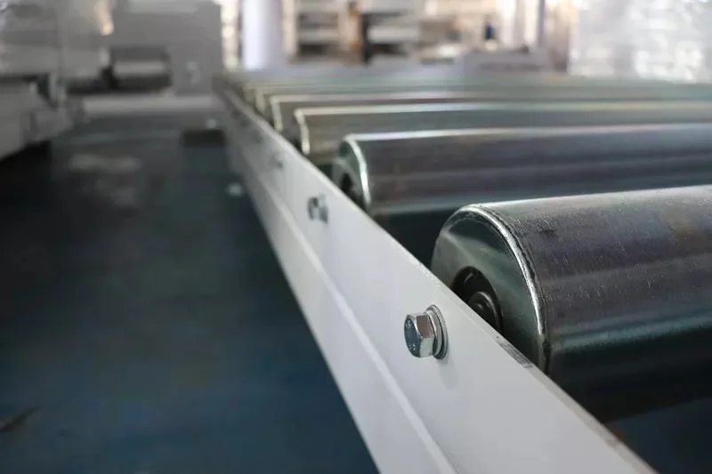 Hongrui Customized Idler Chain Roller Conveyor For Logistic Warehousing System