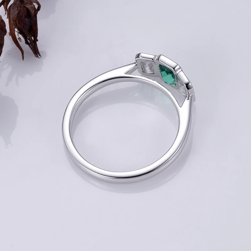 PT925 0.54CT Lab Grown Emerald Ring - Customize Fashion Jewelry
