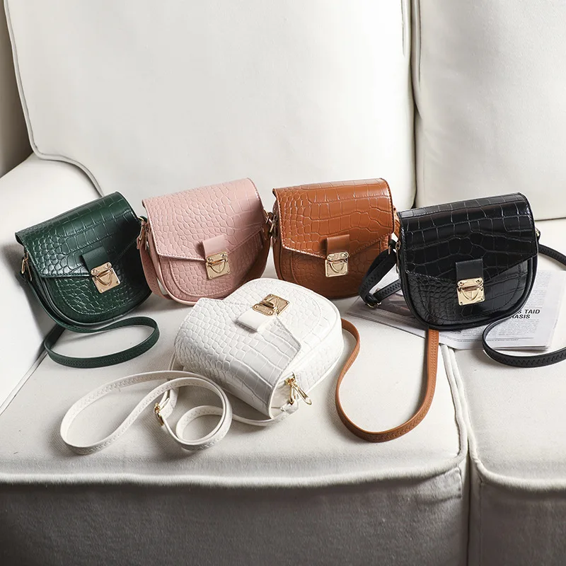 marc jacobs crossbody wallet