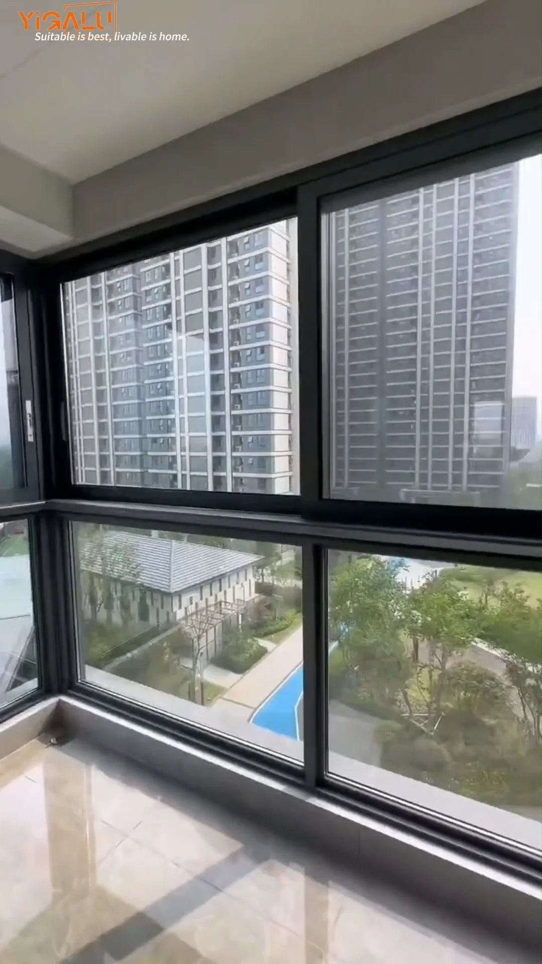 Custom Made Aluminum Sliding Windows Flyscreen Windows Windproof Antitheft Rubber Block