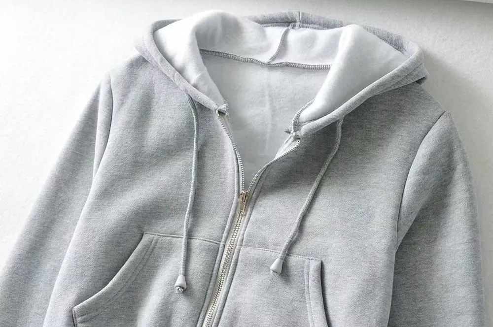 uniqlo iron man moletom com capuz