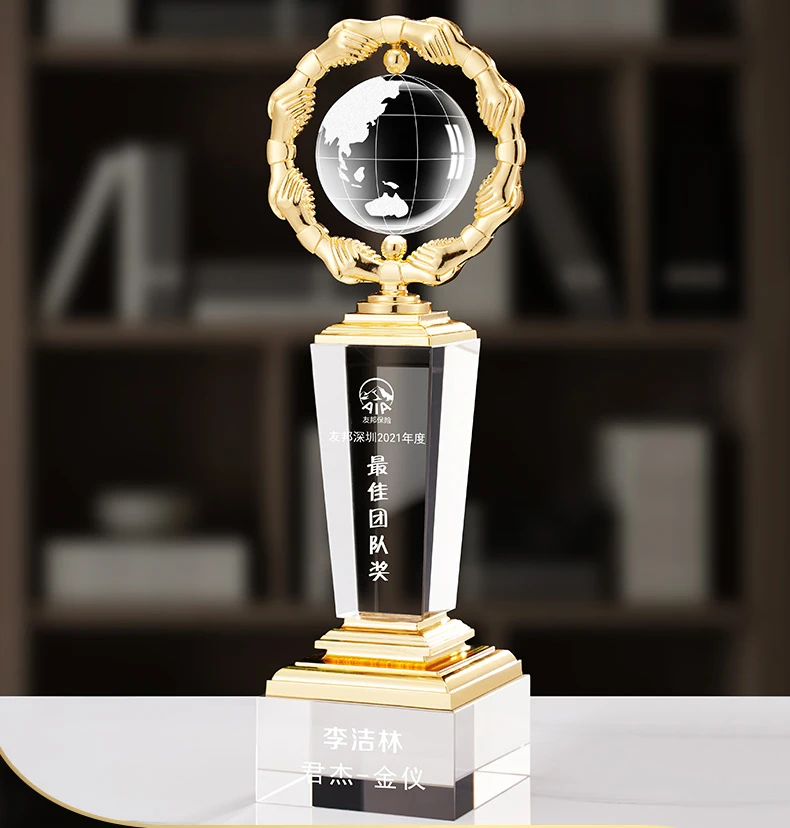 2023 new custom crystal globe trophy metal sport award supplier