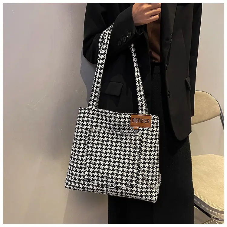 black suede shopper bolsa