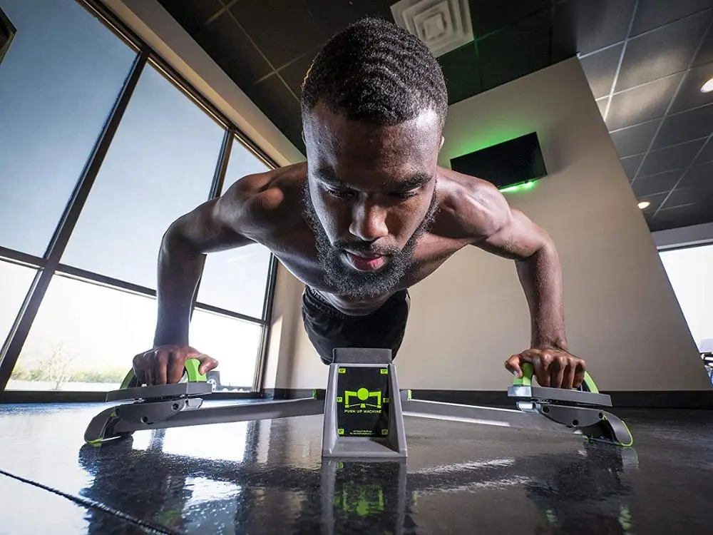 GoFitness プッシュダウンバーマシン - 自宅でのチェスト