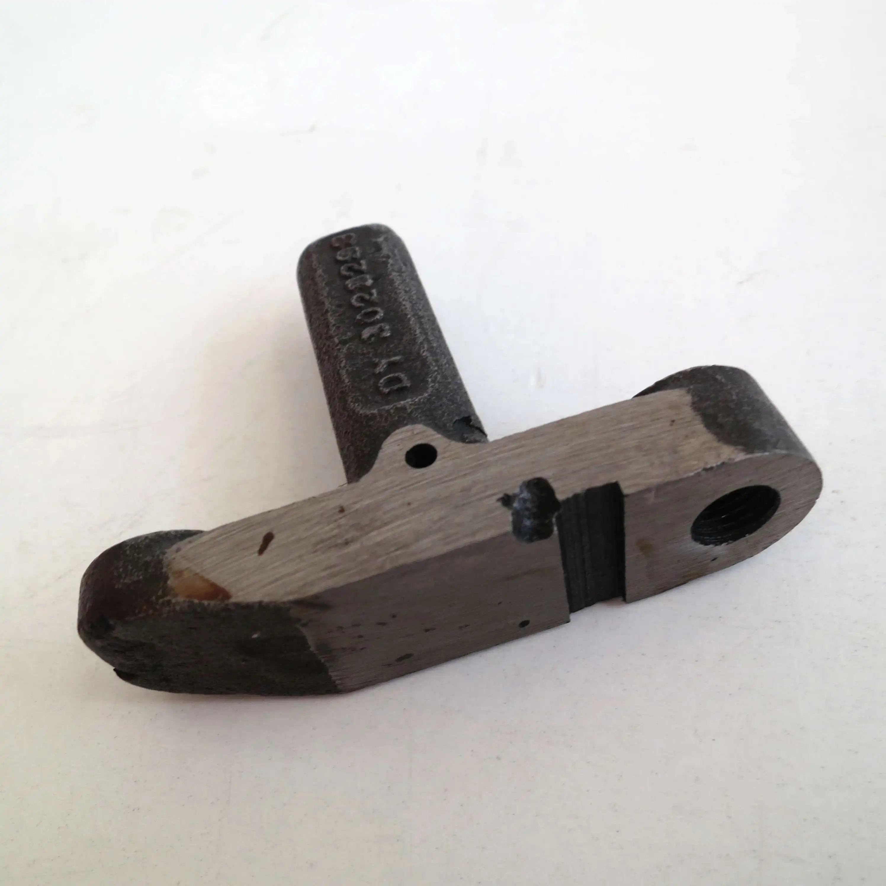 Diesel Engine Spare Parts Valve Crosshead 3028293 3030038 Nt855 Valve Crosshead