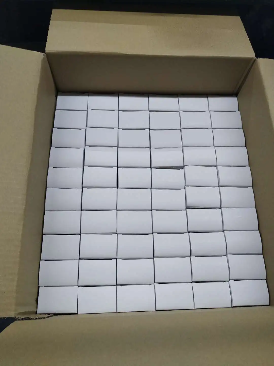 
 13,8 В переменного тока 220vac 12vdc зарядное устройство Verifone Vx675 3 контактный разъем 12v адаптер переменного тока Мощность адаптера переменного тока 12V1A Ac/DC 100-240 В переменного тока, 50-60 Гц 3 лет плагин  