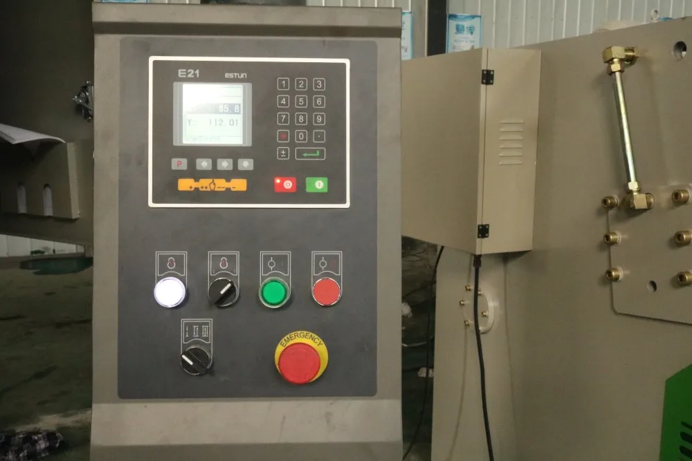 Wholesale Price CNC Controller for Press Brake ESTUN E21E200 E21S E200P Delem DA66T DA52S