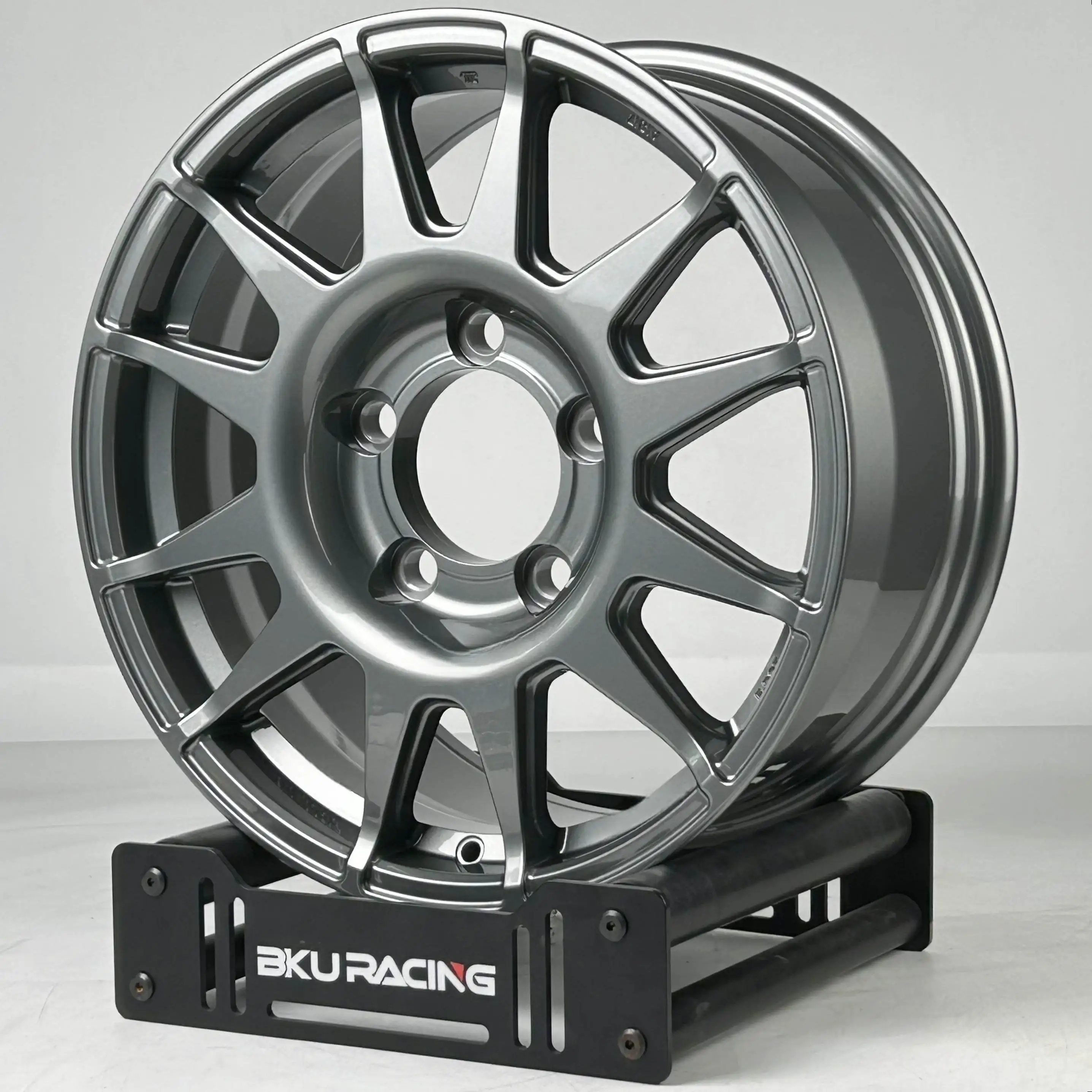 ランドローバーホイール ランドローバー旧型ディフェンダー90用Bku鍛造5x165.1ホイール、16