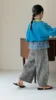 26 pantaloni cropped con stampa leopardata primaverile