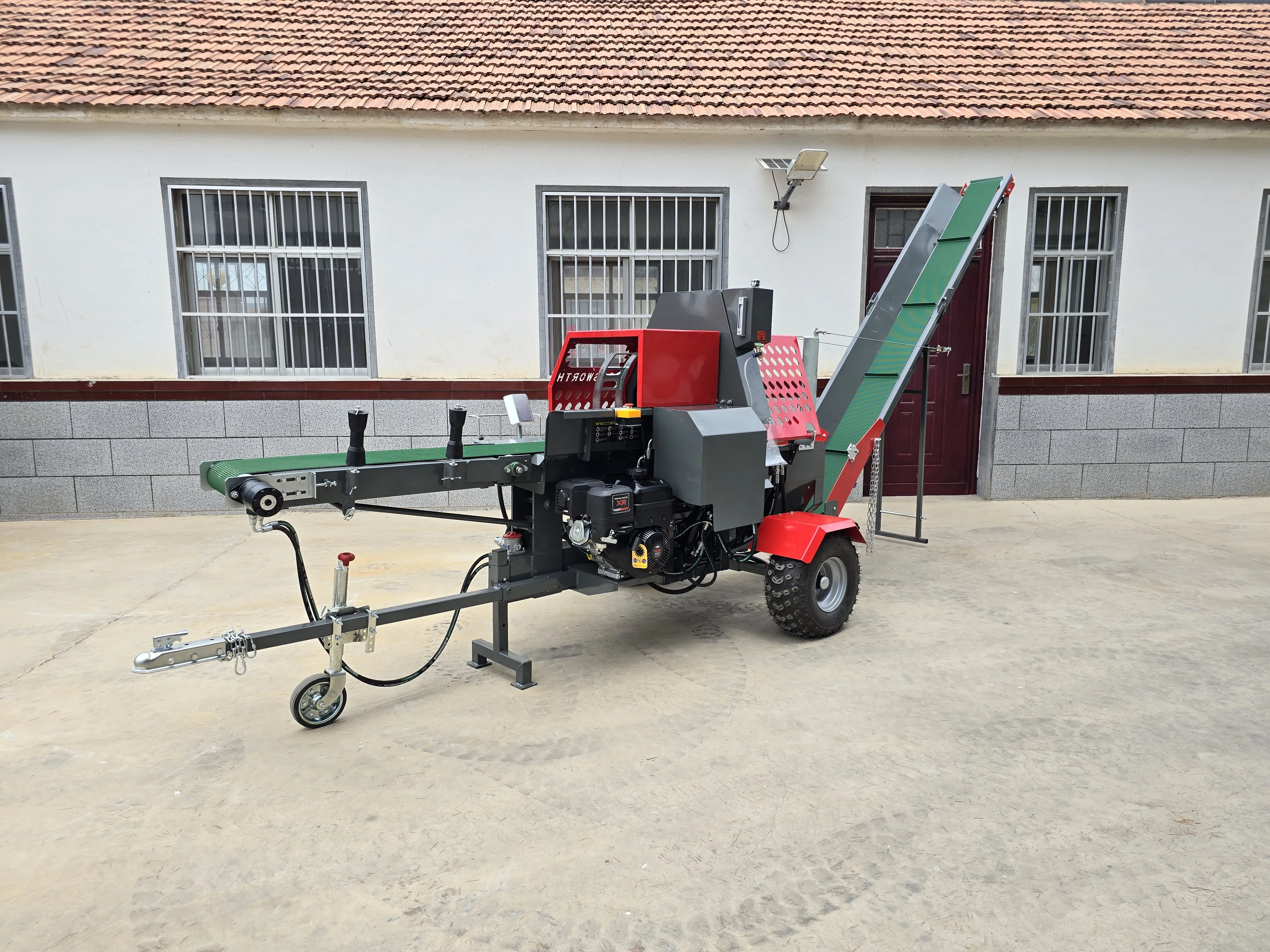 Much More Automatic Firewood Processor with Hydraulic Controlled Log Fixing Clamp