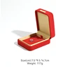 Boîte à collier rouge