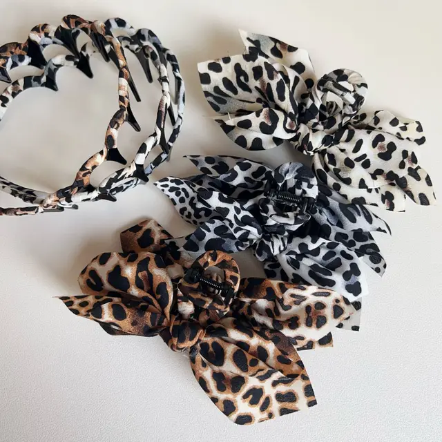 2024 New Early Autumn Ganchos Para El Cabello Clip Temperament Leopard Print Fabric Hair Accessories Double-sided Bow Shark Clip