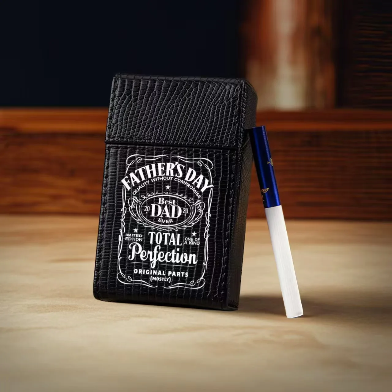 Factory Hot-Selling DIY Small Gift Cigarette Case PU Leather Flip-Top Customizable Logo preview 4