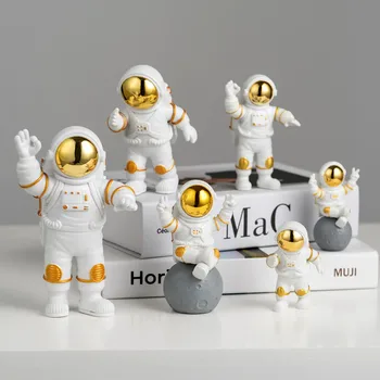 Creative small gift astronaut hand model living room children's room decoration astronaut astronaut ornaments