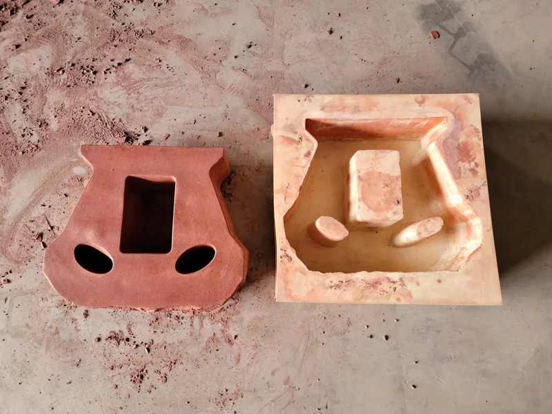 Retaining Concrete Wall Block Mold