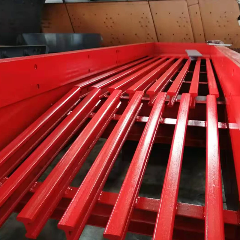 Вибрационный питатель с бункером