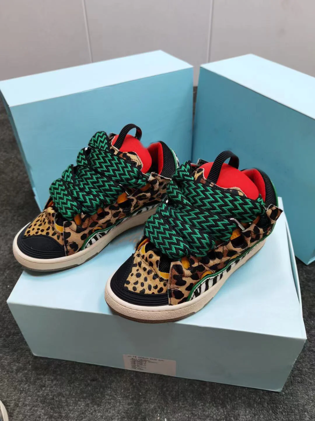High Quality Fashion Comfortable Lace-up Women Sneakers Sport Shoes Casual New Arrival Fashion Shoelace Women's Fashion Shoes