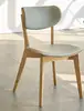 Silla de madera maciza gris