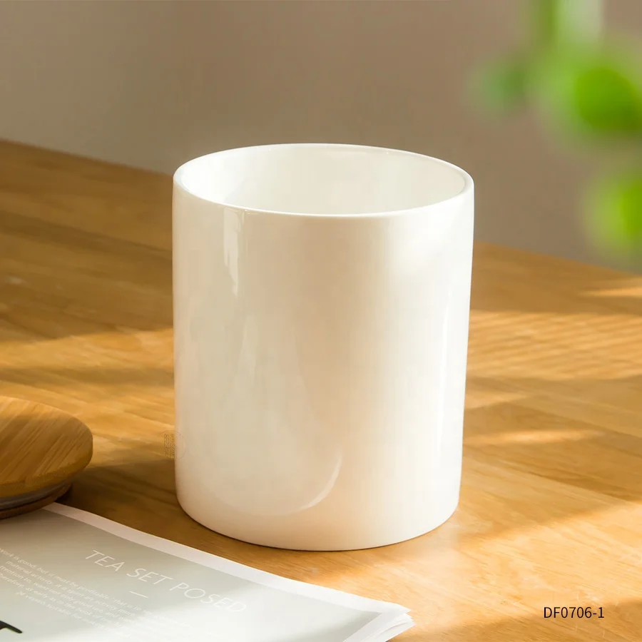 Custom Porcelain Coffee Tea Container Ceramic Food Storage Jar with Airtight Seal Bamboo Lid