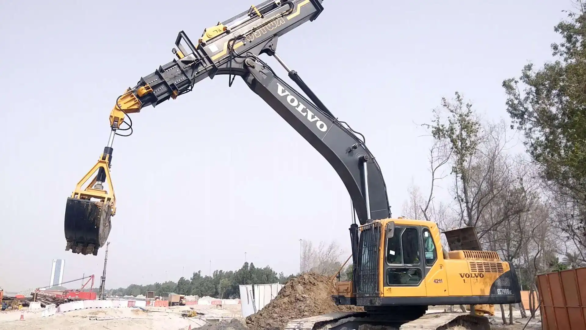 27m Long  Boom Clamshell Telescopic Arm for Excavator