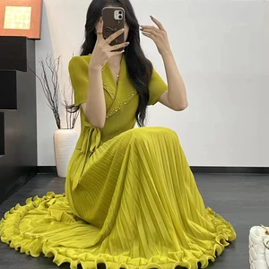 Suits with Large Collars and Full-length Dresses - 2025 Style Pleated Dresses for Office Wear