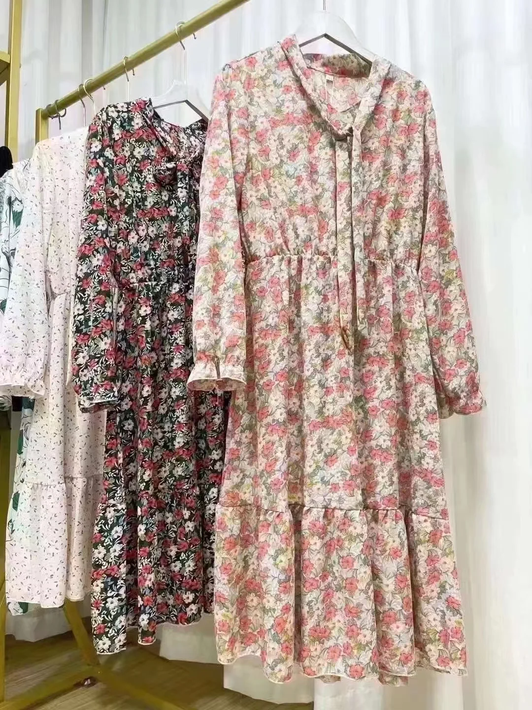 Long Sleeves Korea Fashion Design Lady Dresses Floral Printed Women Dresses  OC456