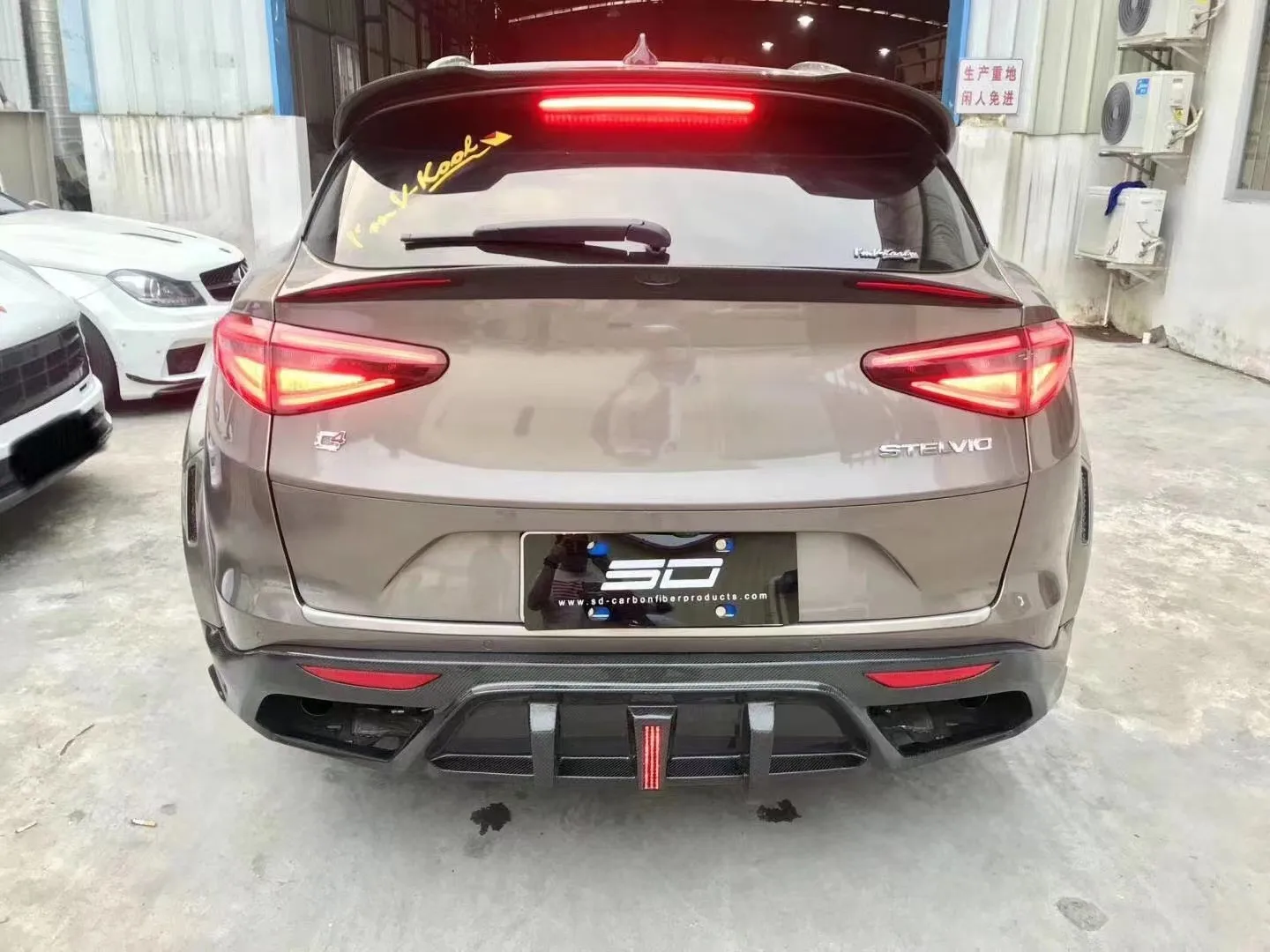 Carbon Fiber Body Kit For Alfa Romeo Stelvio Carbon Fiber Material