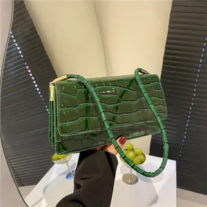 Trendy Fashion 2021 Leisure Style Branded Designers Bags Wholesale Women Rattan Handbags Ladies