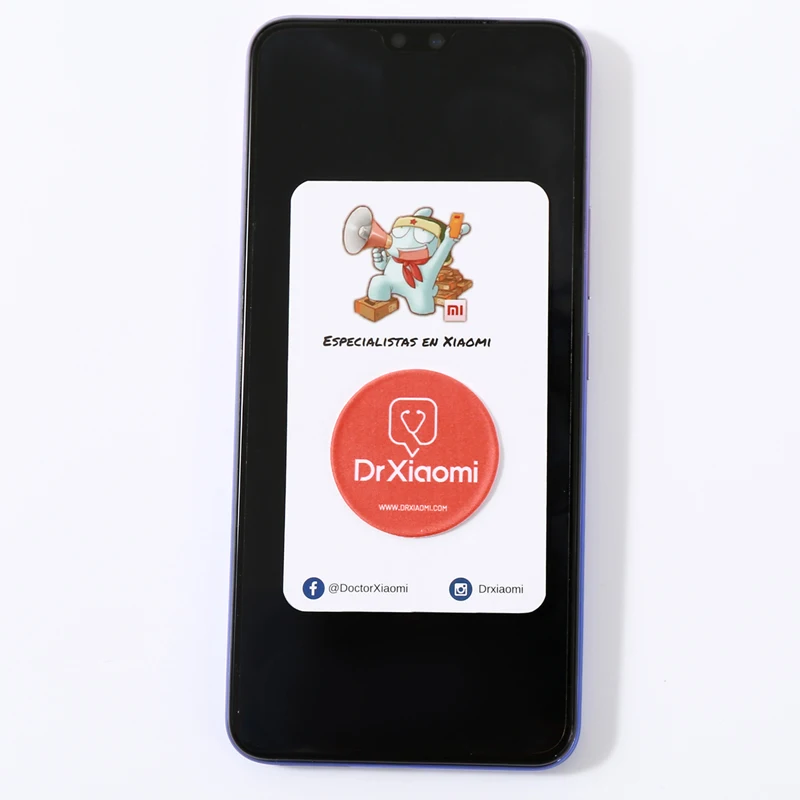 Customized Logo Hand Phone Microfiber Cloth Sticky Screen Cleaner Sticker With Paper Card Printed Adhesive Mobile Phone Cleaner