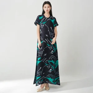 Elegance Redefined Miyake Dress Summer Loose Plus Size Dress Women's Fashion Print Dress Factory