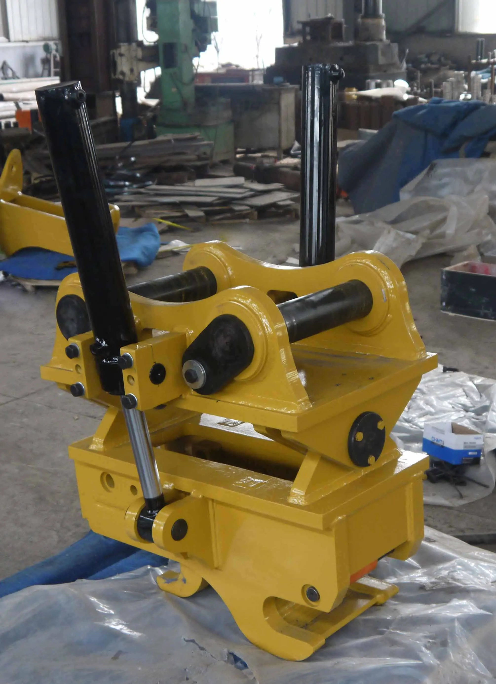 Tilt And Rotating Quick Hitch Excavator Quick Hitch For Mini Excavator