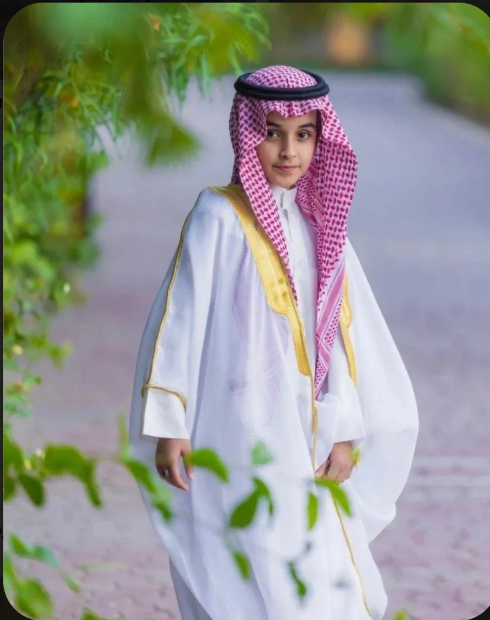 Saudi Kids Thobe Boy Bisht Chikankari Kurta Pajama New Design Haramain  Thobe Men Muslim Muslim Jubba Sudanes Toub